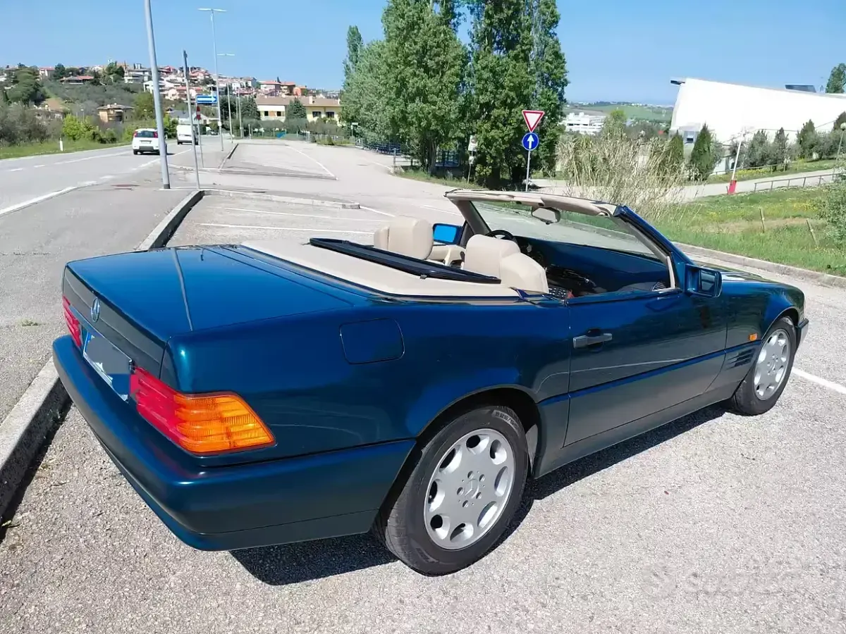 Usata Mercedes SL320 231 CV (169 kW) 1995 Verde Cabrio