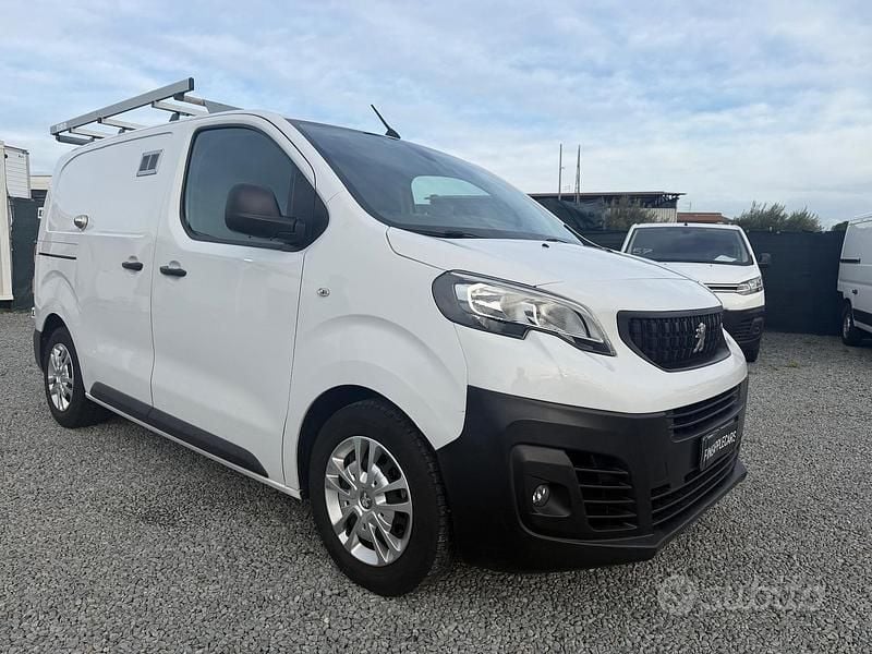 Usata Peugeot Expert 120 CV (88 kW) 2022 Bianco Furgone