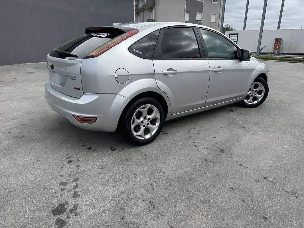 Usata Ford Focus 90 CV (66 kW) 2008 Berlina