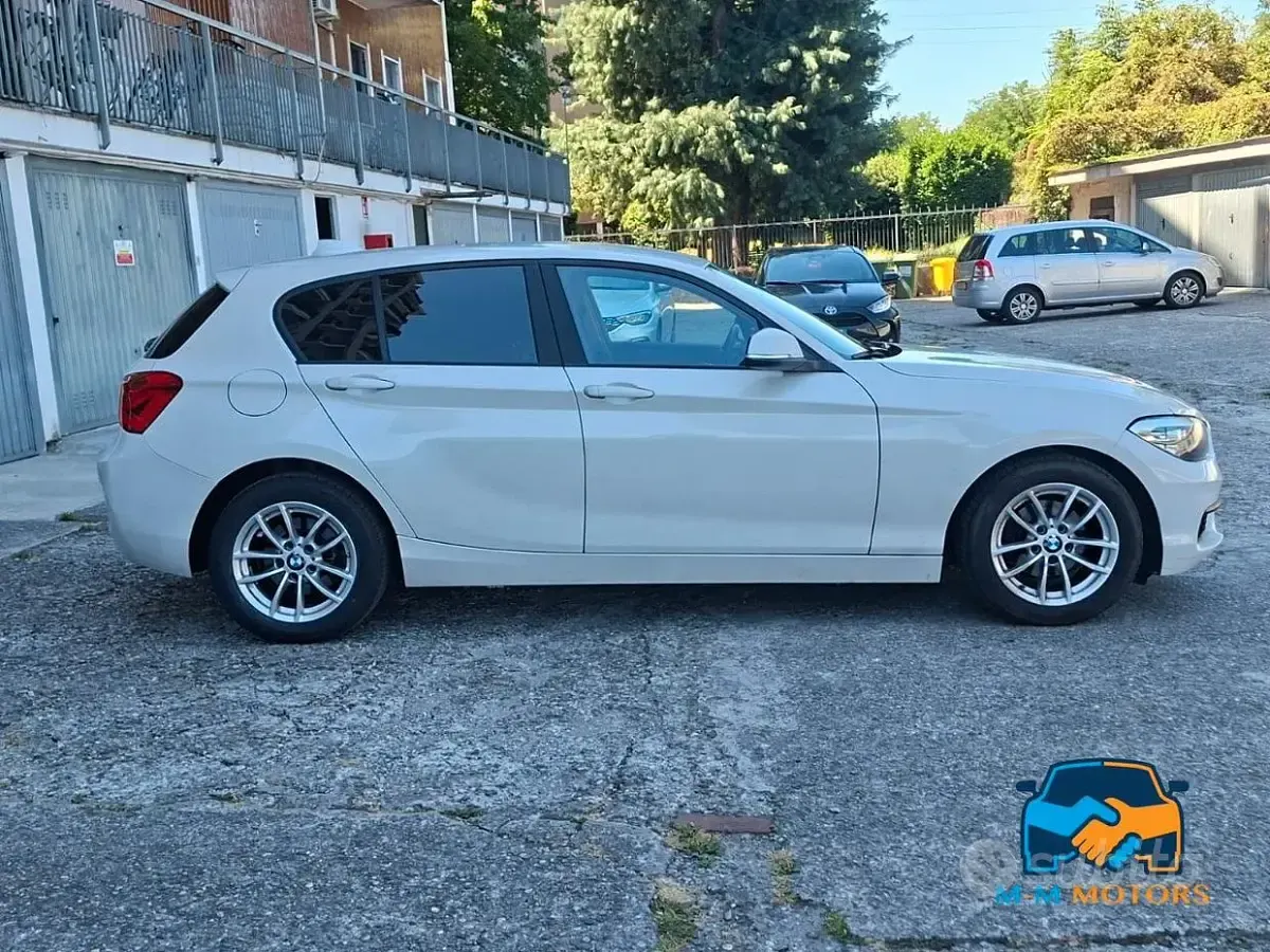 Usata BMW 118 Advantage 150 CV (110 kW) 2019 Bianco Berlina