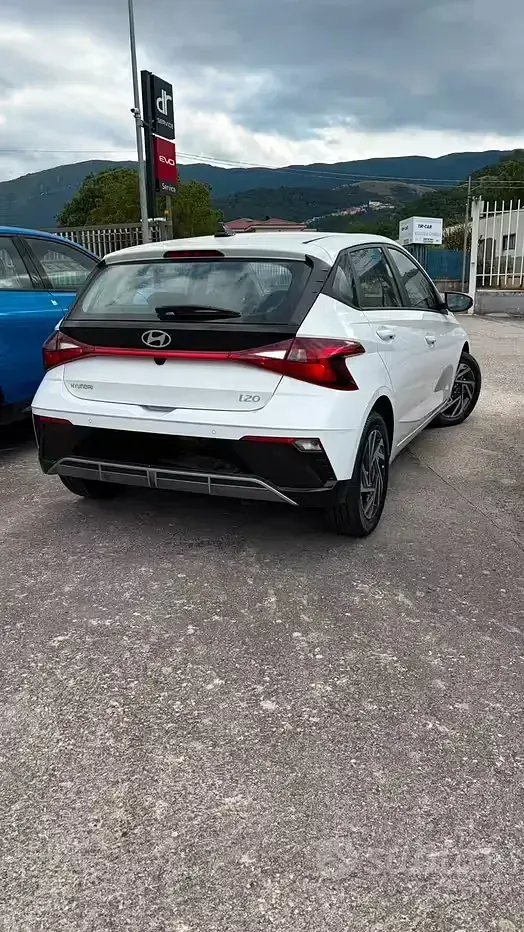 Nuova Hyundai i20 79 CV (58 kW) 2026 Bianco Utilitaria