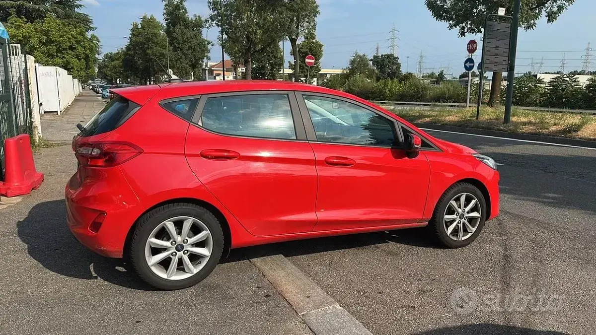 Usata Ford Fiesta Titanium 75 CV (55 kW) 2020 Rosso Utilitaria