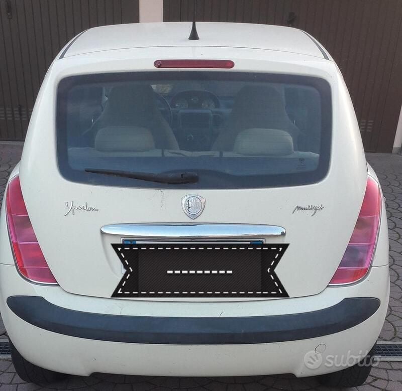 Usata Lancia Ypsilon 70 CV (51 kW) 2004 Utilitaria