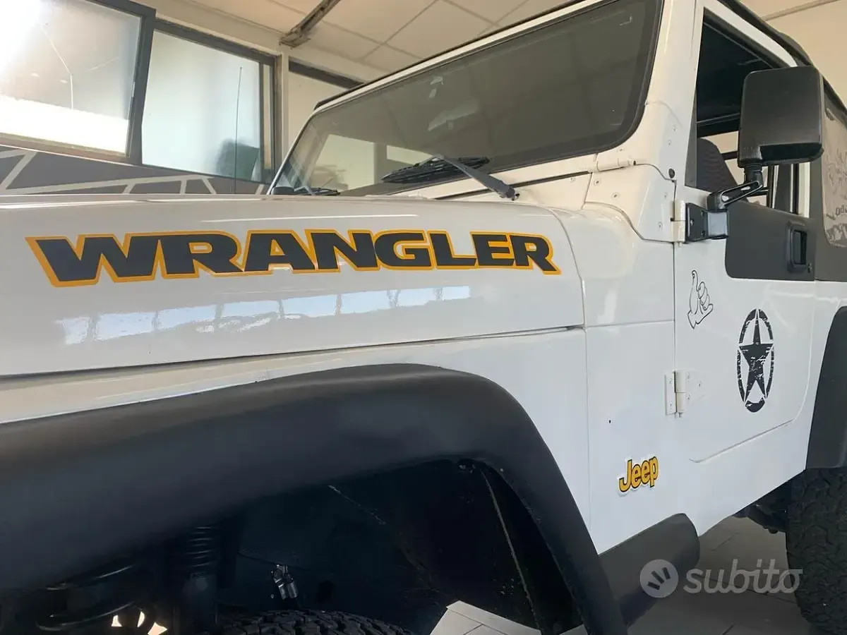 Usata Jeep Wrangler Sport 177 CV (130 kW) 1998 Bianco SUV