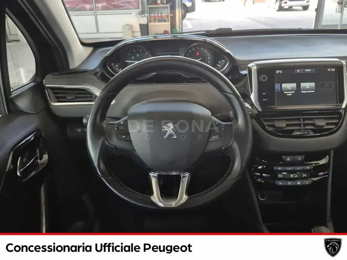 Usata Peugeot 208 Allure 110 CV (80 kW) 2016 Nero Utilitaria