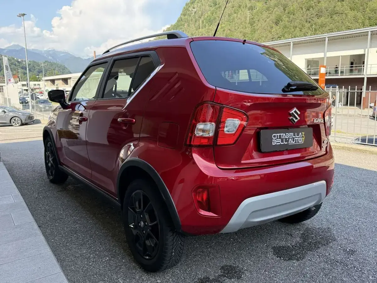 Usata Suzuki Ignis 83 CV (61 kW) 2025 Rosso SUV