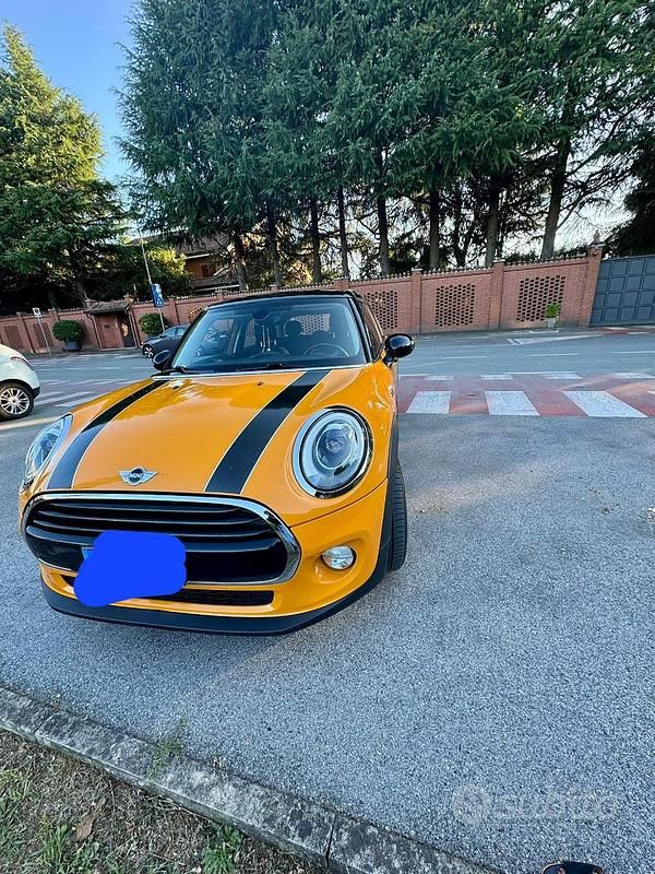 Usata Mini Cooper D 116 CV (85 kW) 2016 Giallo Utilitaria