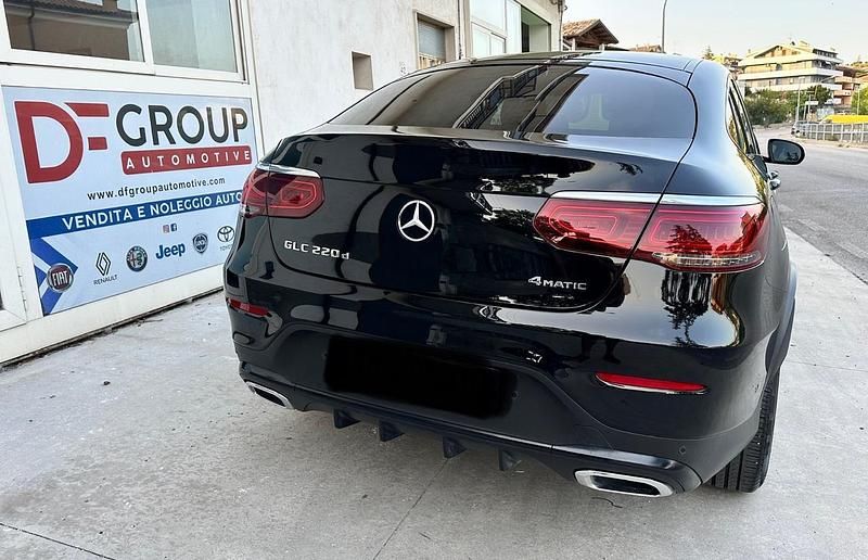 Usata Mercedes GLC220 Premium 197 CV (144 kW) 2023 Nero SUV