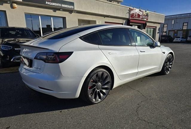 Usata Tesla Model 3 Long Range AWD 366 kW (498 CV) 2021 Bianco Berlina