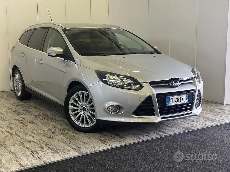 Usata Ford Focus Titanium 125 CV (91 kW) 2012 Grigio Station wagon