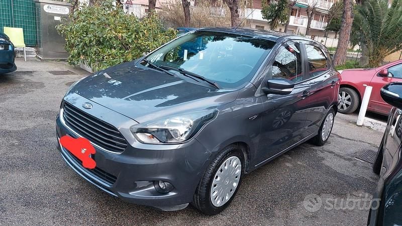 Begagnad Ford Ka Plus 71 HK (52 kW) 2016 Grå Halvkombi