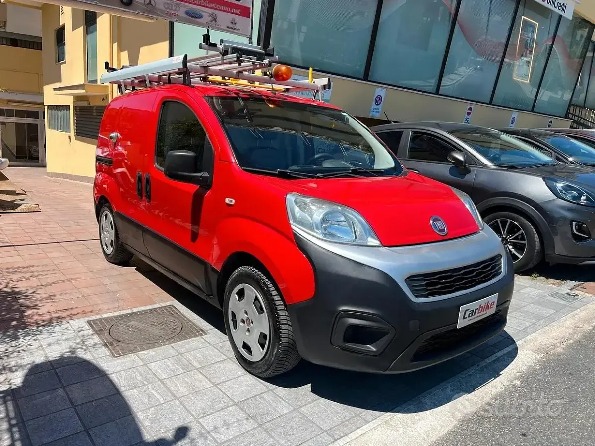 Usata Fiat Fiorino 95 CV (69 kW) 2015 Rosso Monovolume