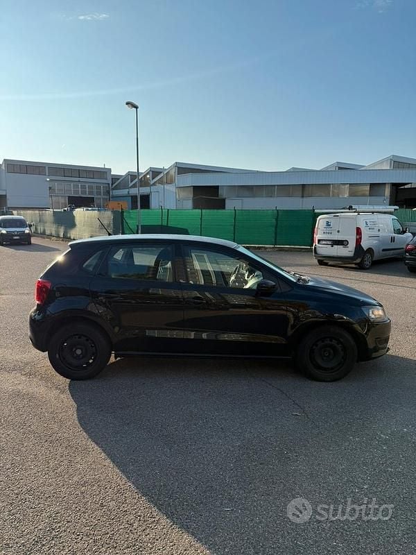 Usata VW Polo Sound 75 CV (55 kW) 2014 Nero Berlina