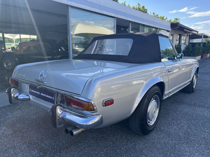 Usata Mercedes SL280 170 CV (125 kW) 1968 Argento Cabrio