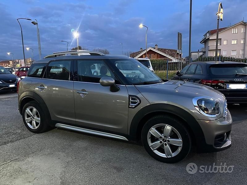 Usata Mini Cooper D Countryman Business 116 CV (85 kW) 2018 Grigio SUV