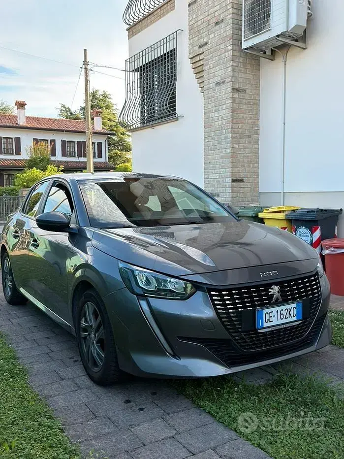 Usata Peugeot 208 75 CV (55 kW) 2021 Grigio Utilitaria