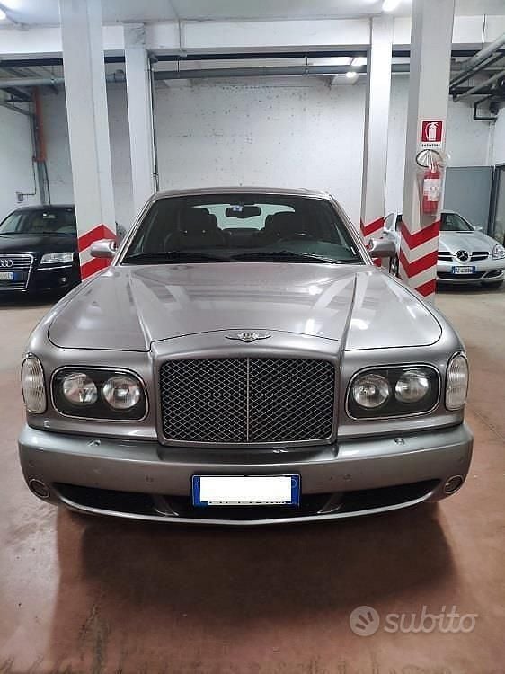 Usata Bentley Arnage 405 CV (297 kW) 2002 Grigio Berlina