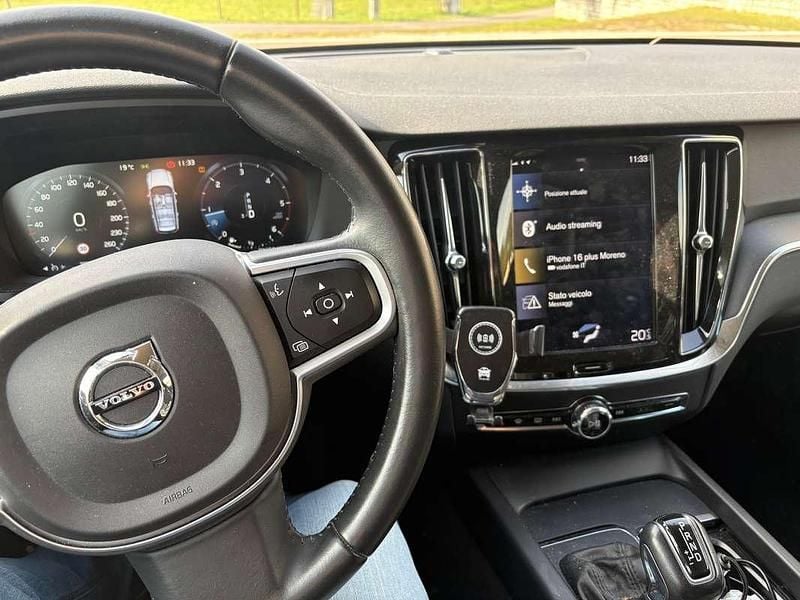 Usata Volvo V60 Business Edition 150 CV (110 kW) 2019 Argento Station wagon