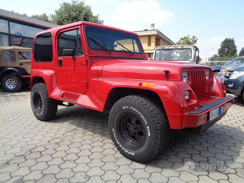 Usata Jeep Wrangler 185 CV (136 kW) 1991 Rosso SUV