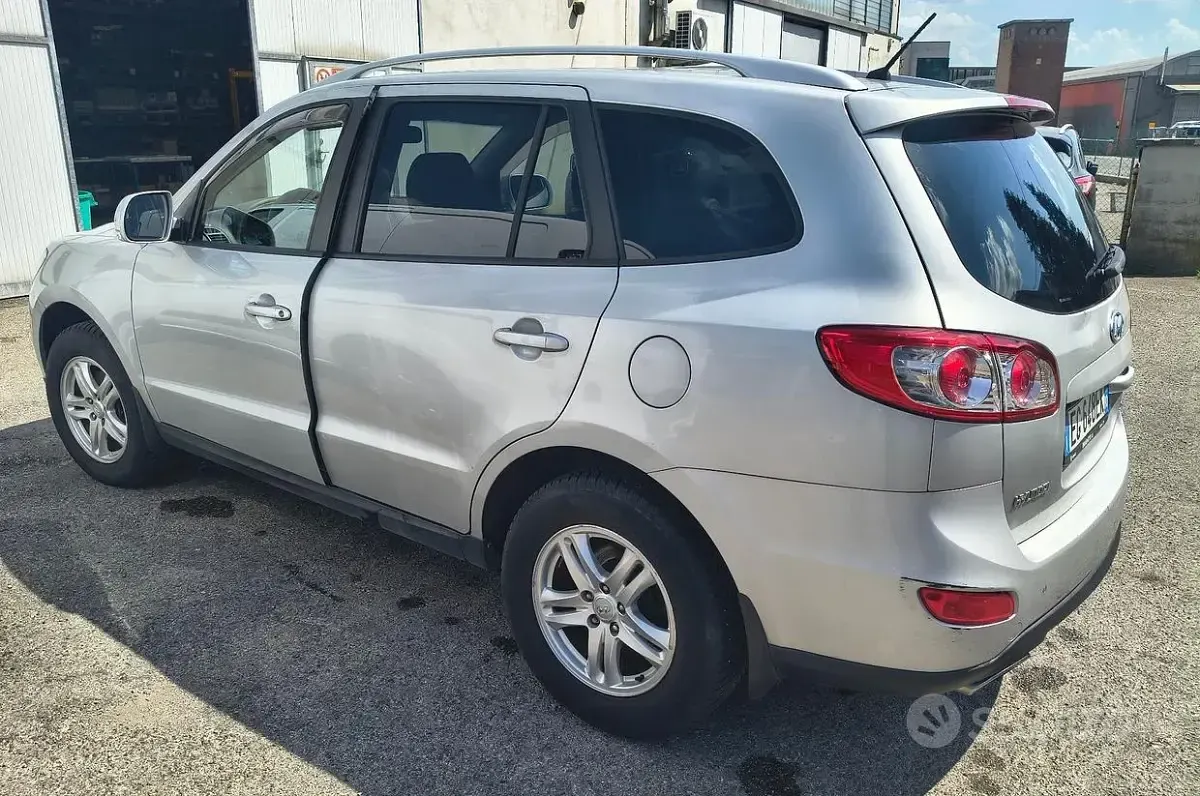 Usata Hyundai Santa Fe 150 CV (110 kW) 2011 Grigio SUV
