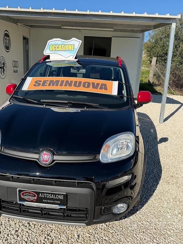 Usata Fiat Panda S 70 CV (51 kW) 2024 Nero Berlina