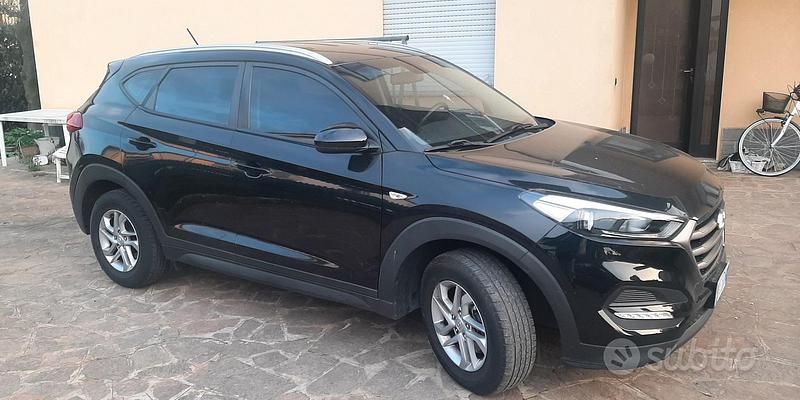 Usata Hyundai Tucson 116 CV (85 kW) 2017 Nero SUV