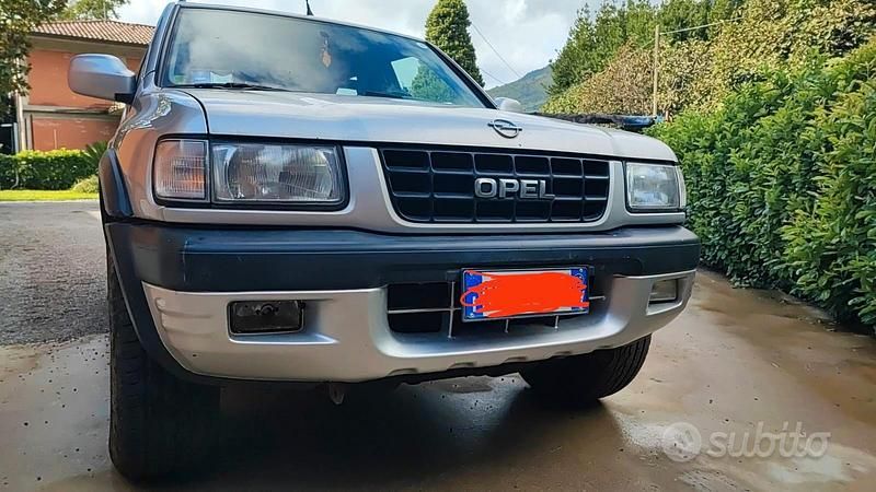 Grigio Usata 1999 Opel Frontera SUV | 5500 € (Buon prezzo) - Immagine 1/4