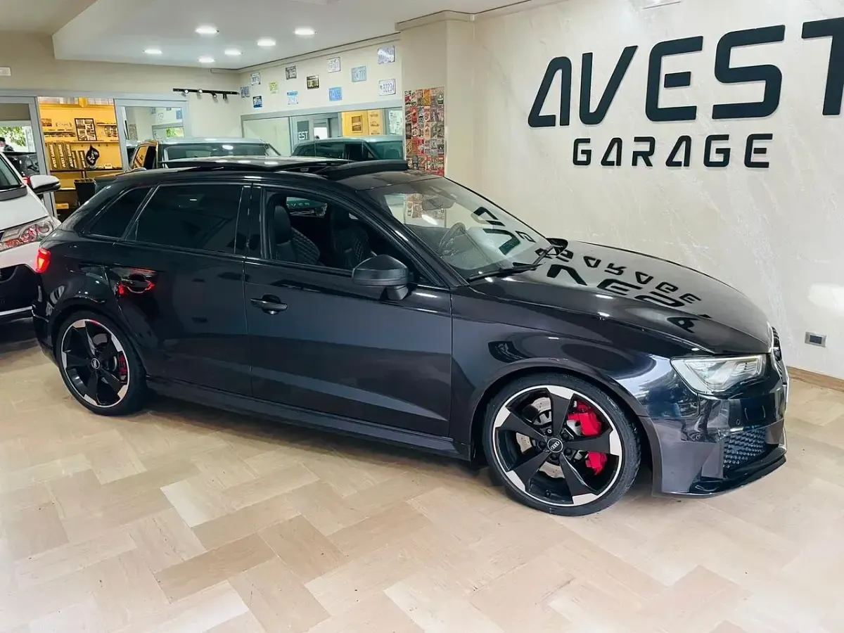 Usata Audi RS3 Ambiente 367 CV (269 kW) 2015 Nero Berlina