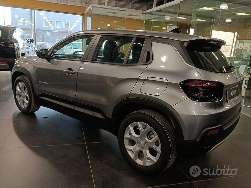 Nuova Jeep Avenger Altitude 100 CV (73 kW) 2025 Grigio SUV