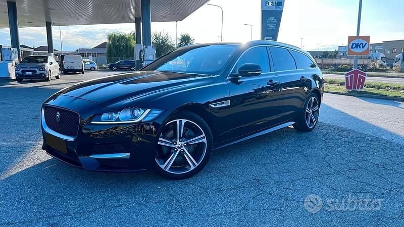 Nero Usata 2020 Jaguar XF R-Sport Berlina | 15.900 € (Buon prezzo) - Immagine 1/4