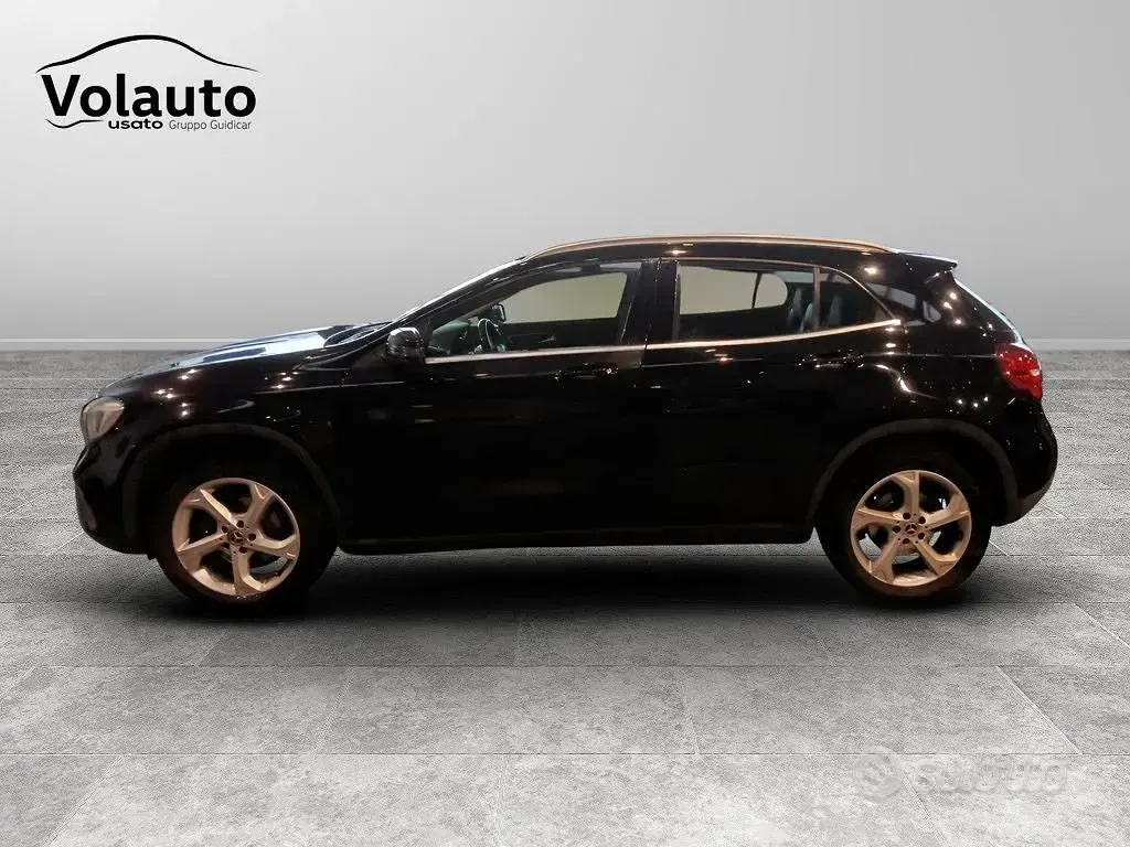 Occasion Mercedes GLA200 136 ch (100 kW) 2019 Noir SUV