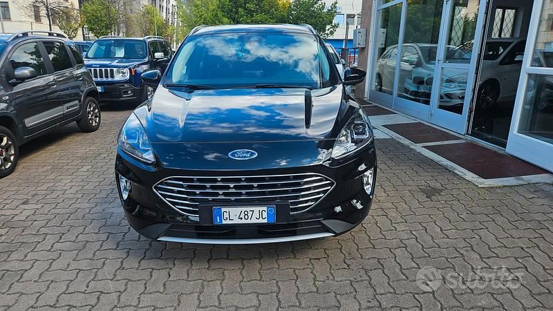 Usata Ford Kuga Titanium 150 CV (110 kW) 2022 Nero SUV