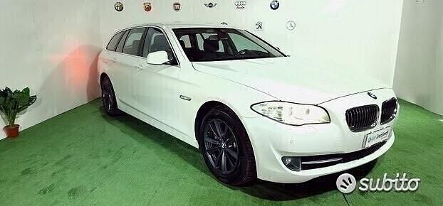 Usata BMW 520 Efficient Dynamics 190 CV (139 kW) 2011 Nero Station wagon