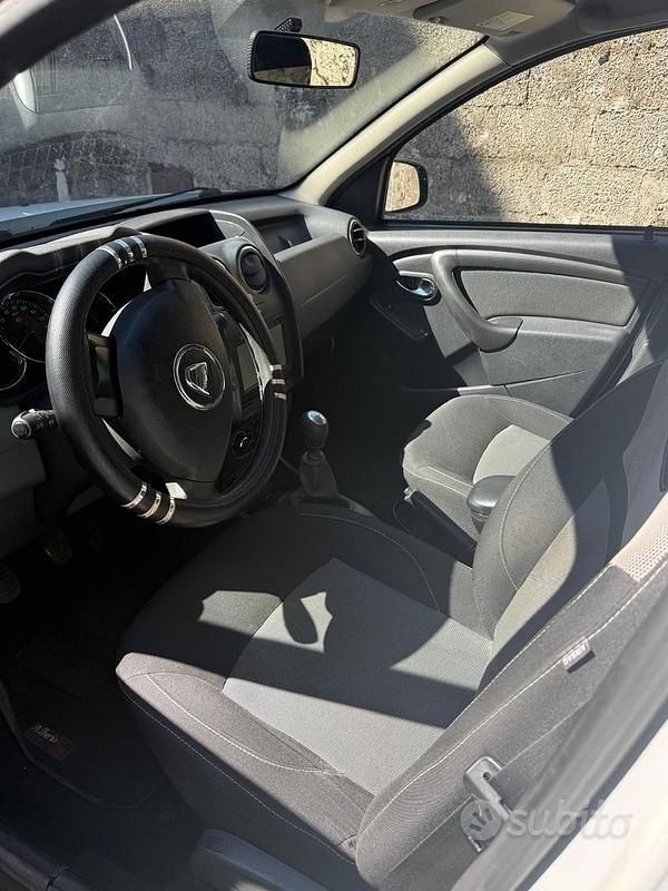Usata Dacia Duster 110 CV (80 kW) 2016 Bianco SUV