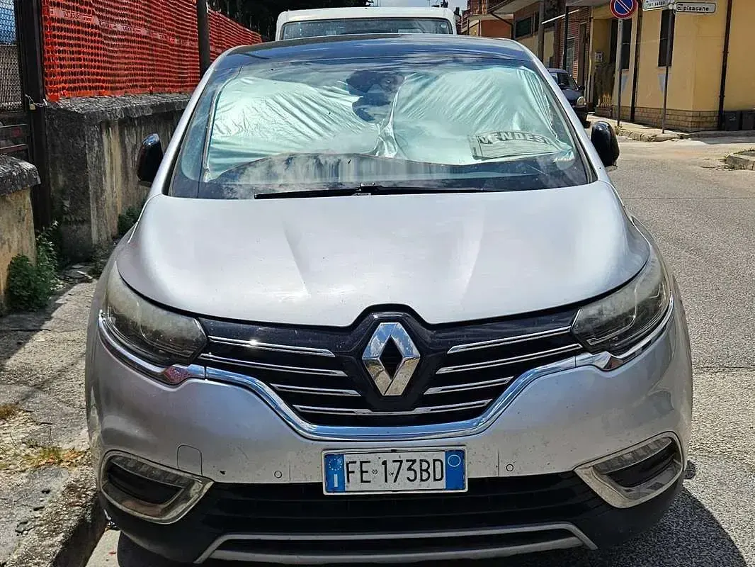 Usata Renault Espace Intens 160 CV (117 kW) 2016 Argento Monovolume