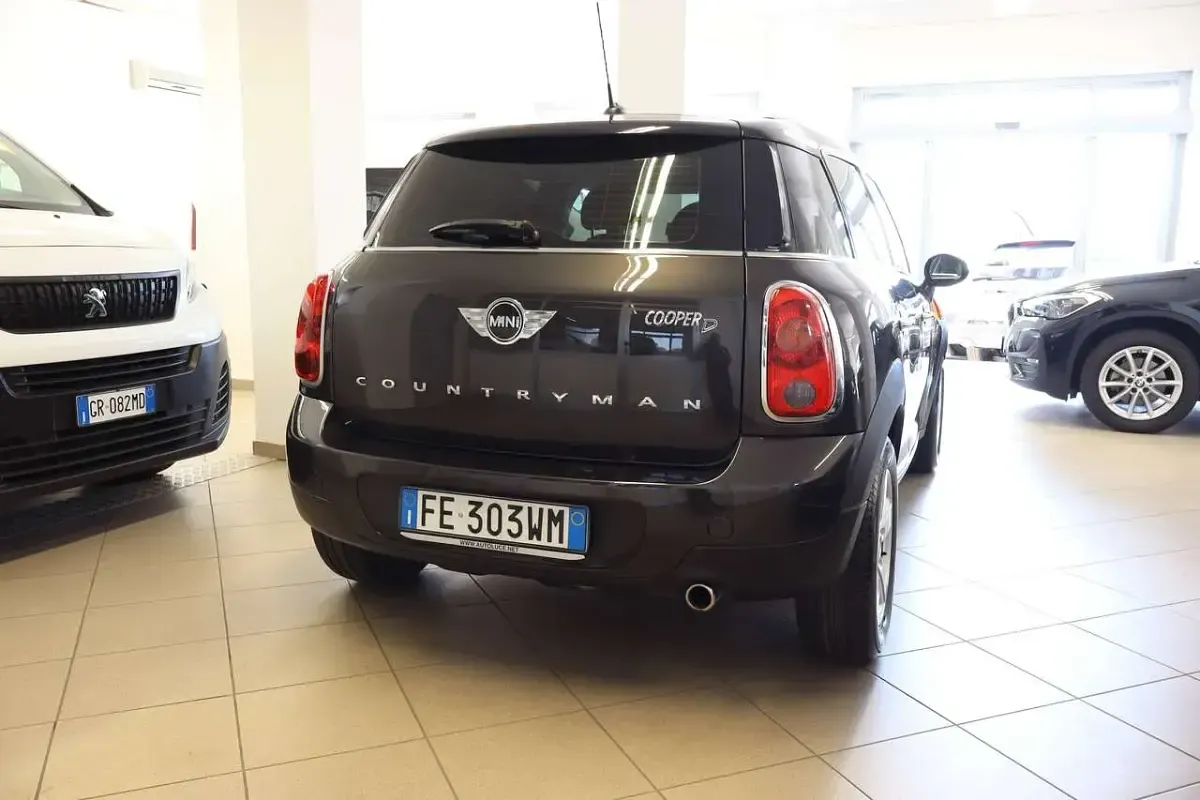Usata Mini Cooper D Countryman 111 CV (81 kW) 2016 Midnight grey SUV
