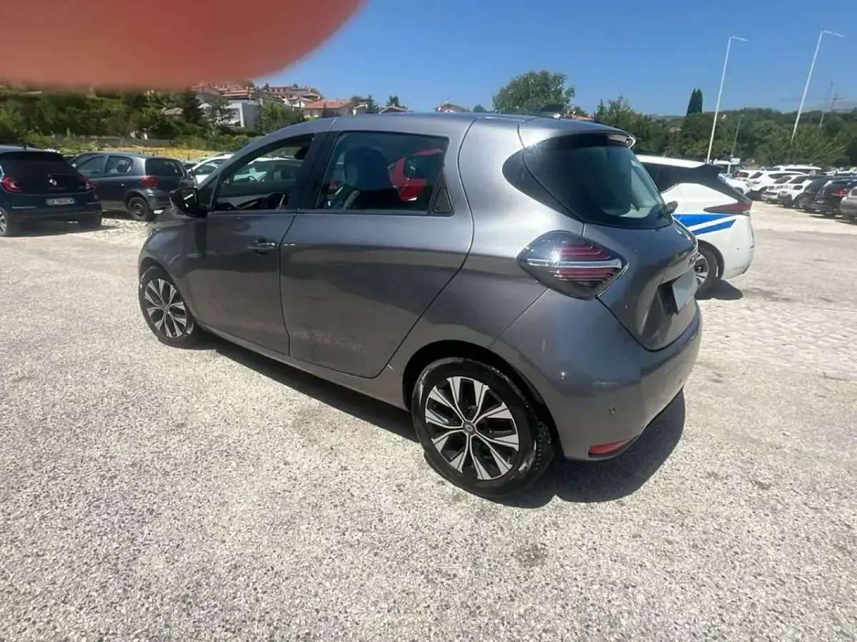 Usata Renault Zoe Evolution 100 kW (136 CV) 2023 Other Utilitaria