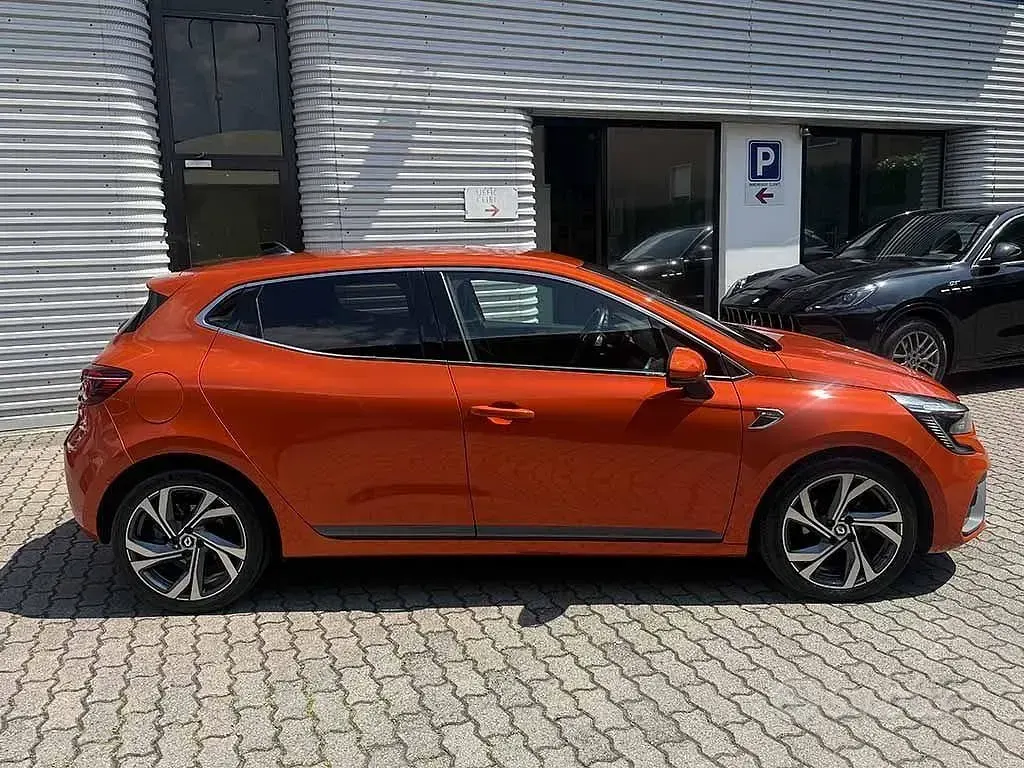 Usata Renault Clio V R.S. 91 CV (66 kW) 2022 Orange / metallizzato Berlina