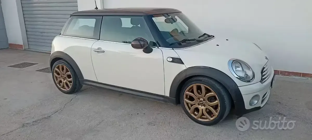 Usata Mini Cooper D 109 CV (80 kW) 2008 Bianco Utilitaria