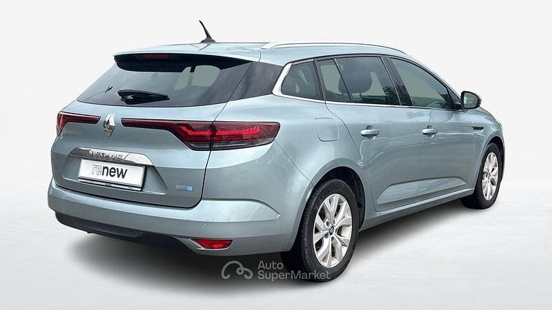 Usata Renault Mégane IV Business 158 CV (116 kW) 2021 Grigio chiaro Station wagon