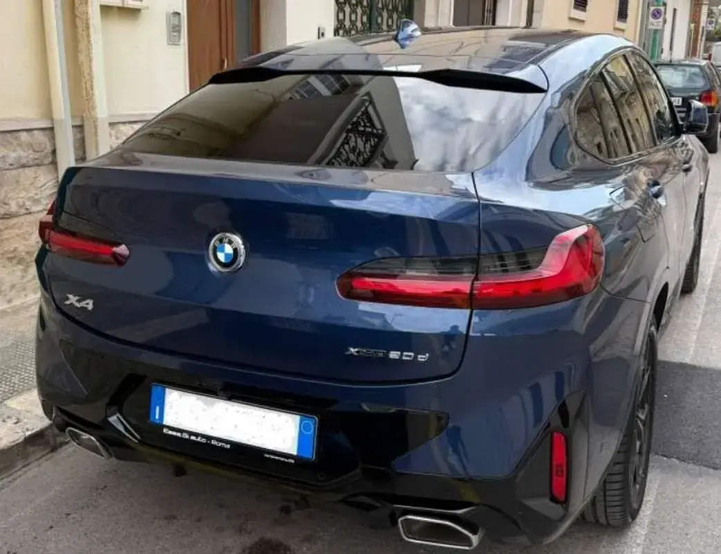 Usata BMW X4 M Sport 190 CV (139 kW) 2021 Blu/azzurro SUV