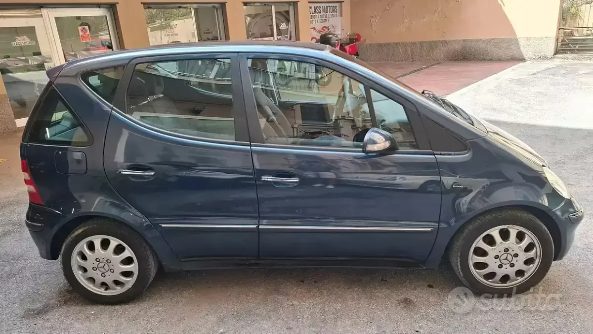 Usata Mercedes A140 Elegance 82 CV (60 kW) 2003 Blu Utilitaria