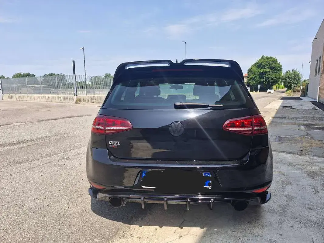 Usata VW Golf VII GTI 230 CV (169 kW) 2015 Nero Berlina