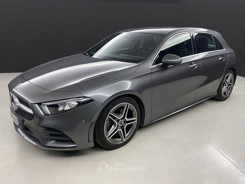 Usata Mercedes A200 Premium 150 CV (110 kW) 2019 Gray Berlina