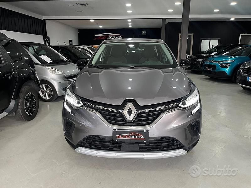 Usata Renault Captur Business 95 CV (69 kW) 2021 Grigio SUV
