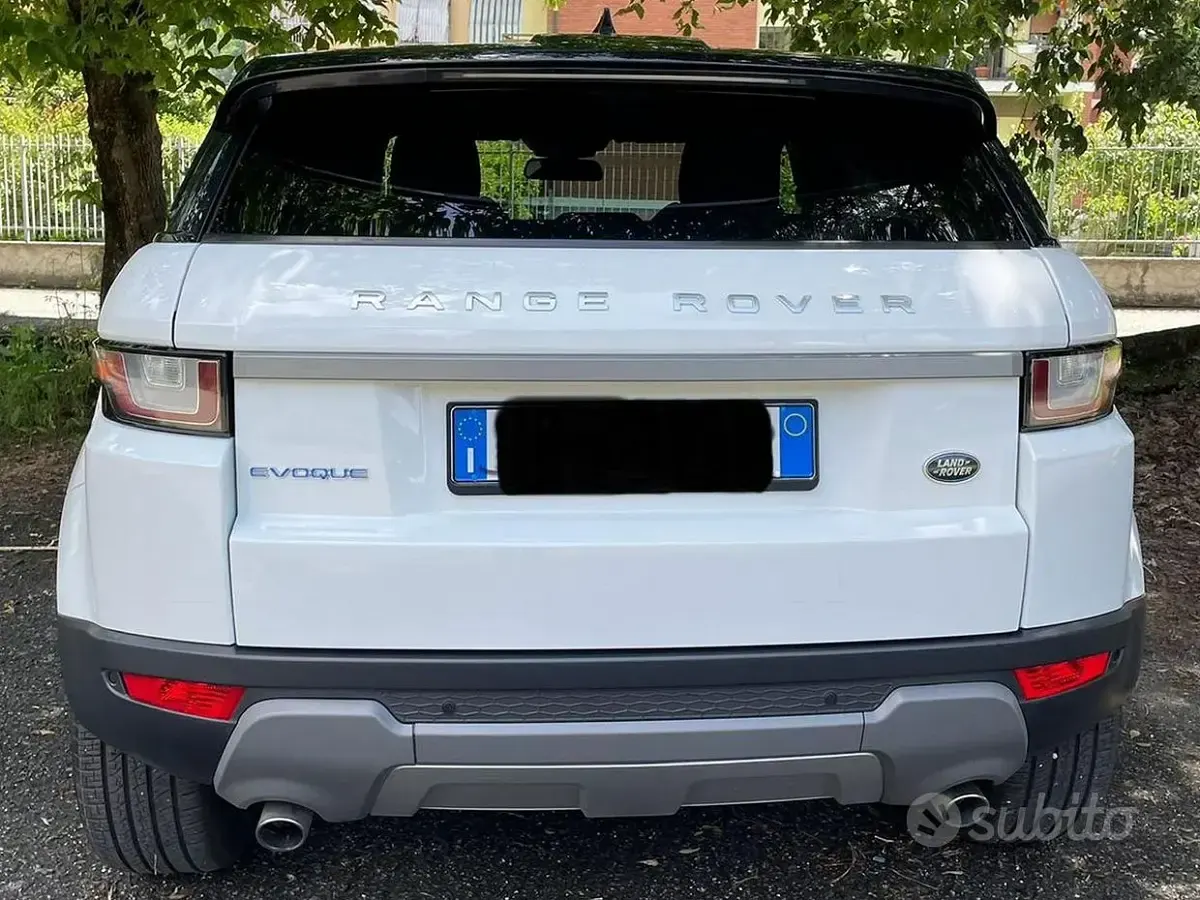 Usata Land Rover Range Rover evoque 150 CV (110 kW) 2017 Bianco SUV