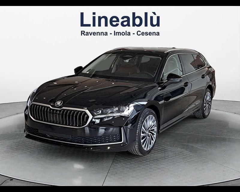 Nuova Skoda Superb LAURIN & KLEMENT 193 CV (141 kW) 2026 Nero Station wagon