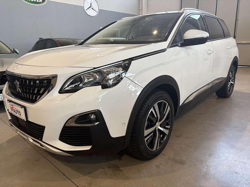 Usata Peugeot 5008 Allure 131 CV (96 kW) 2020 Bianco SUV