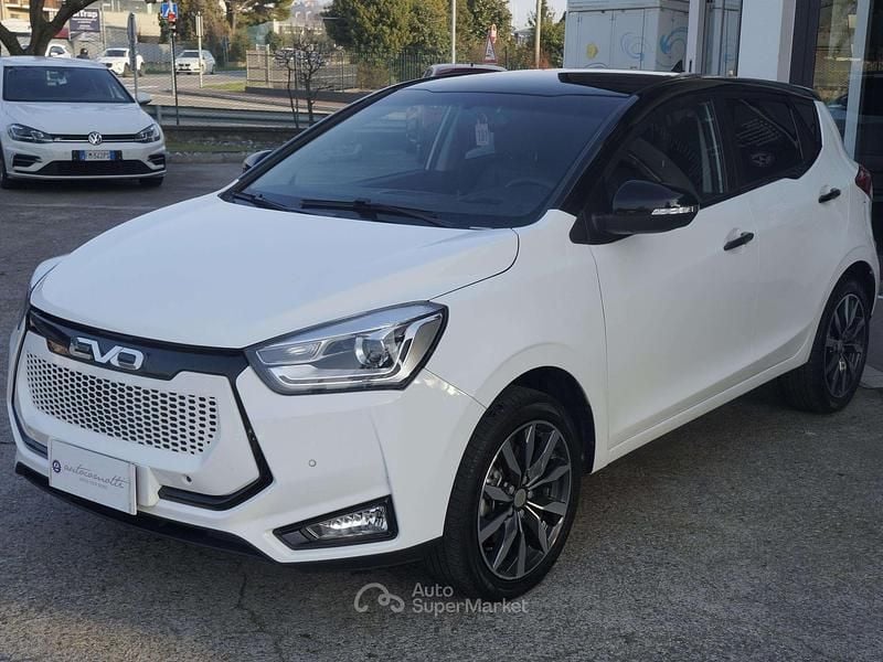 Usata EVO Evo 3 107 CV (78 kW) 2022 Bianco SUV