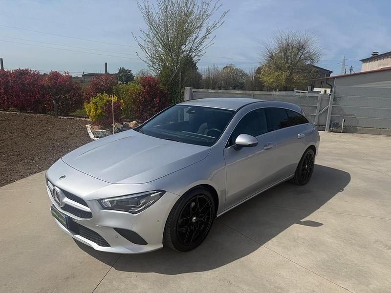Usata Mercedes CLA180 Shooting Brake Business 116 CV (85 kW) 2023 Argento Station wagon